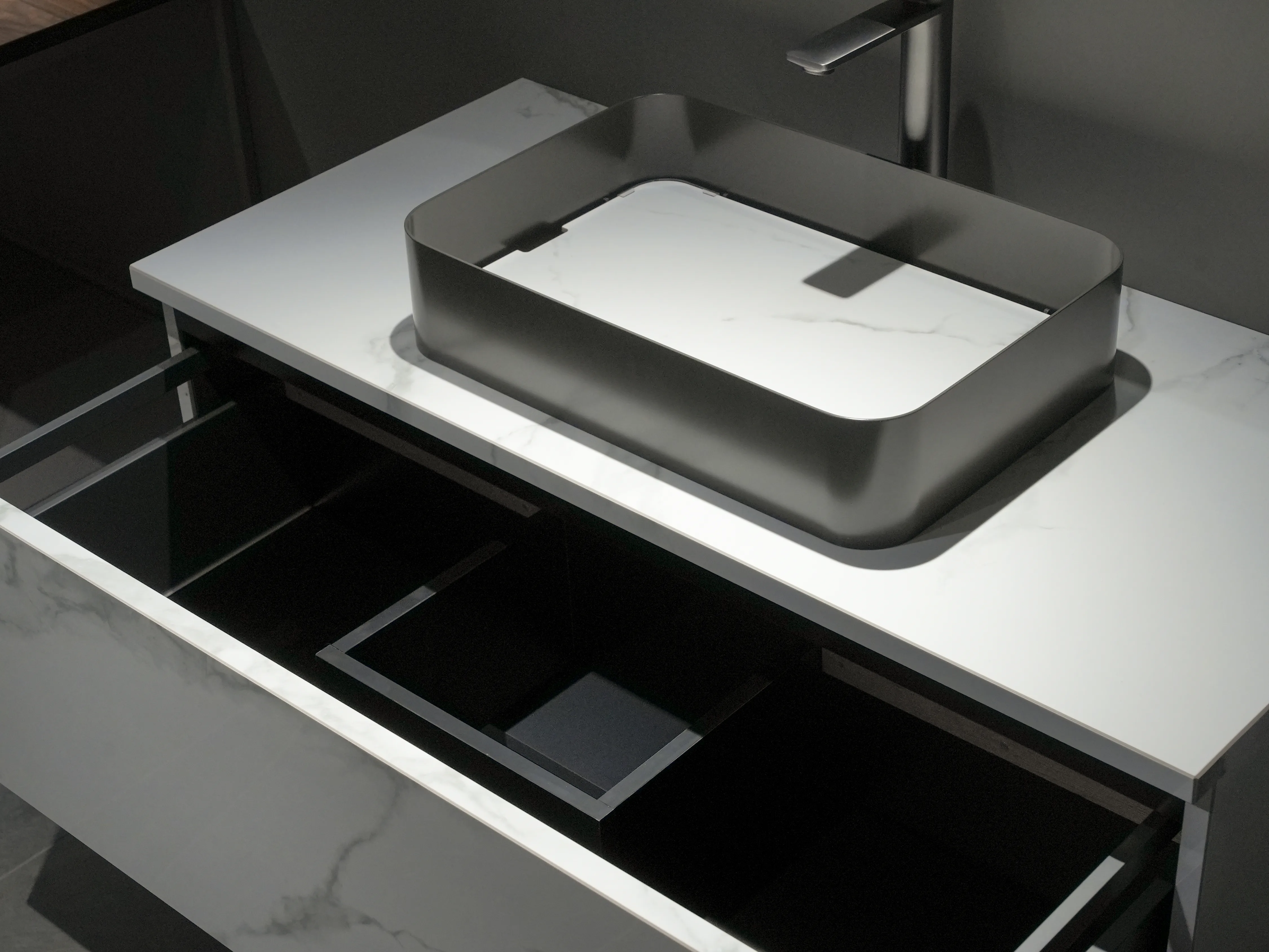 エレヴェール | 住宅設備機器（洗面台）の通販 Crafree(クラフリー)