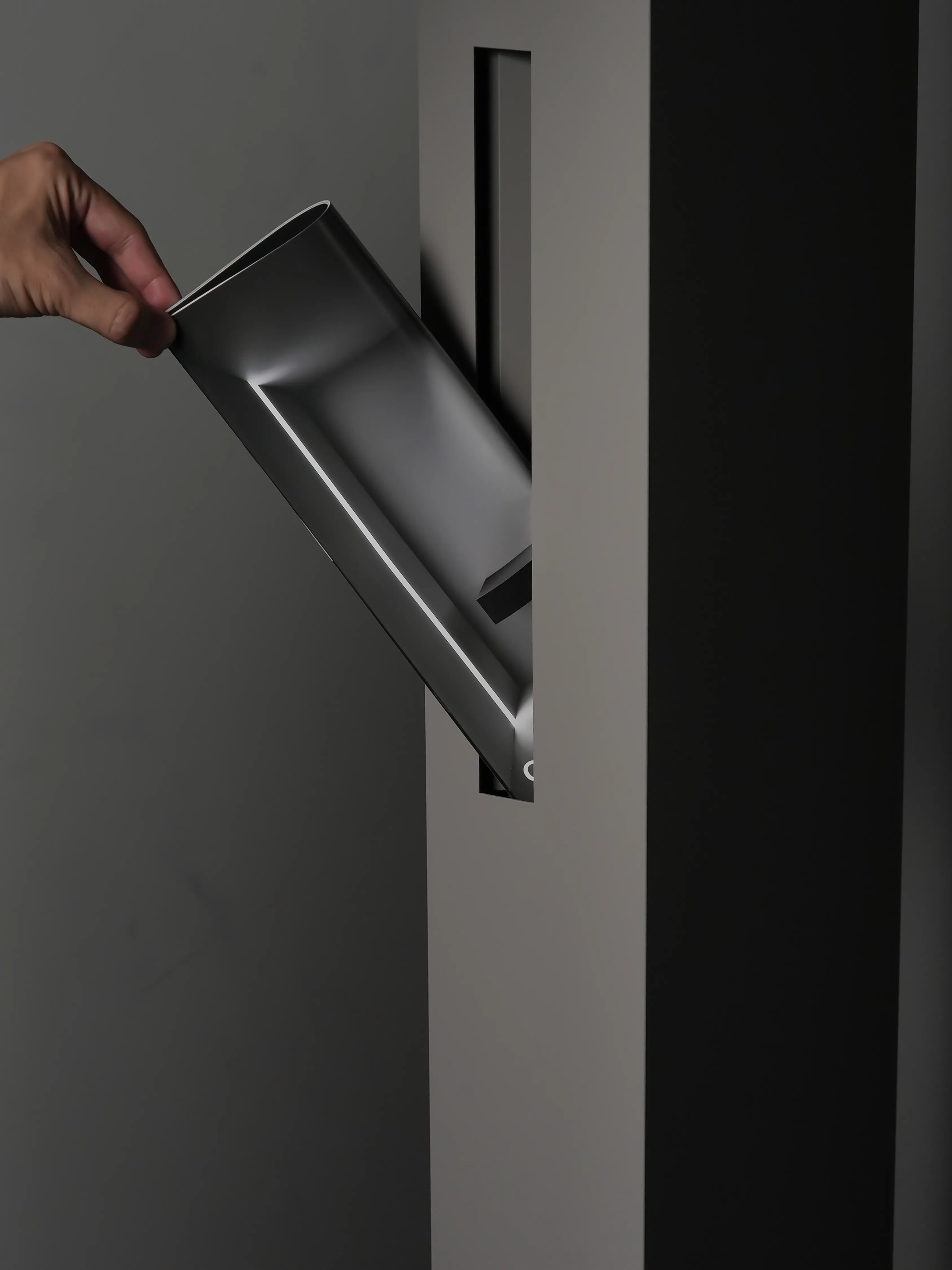 ミニート マットブラック 右インターホン GP002R | 機能門柱 | 住宅